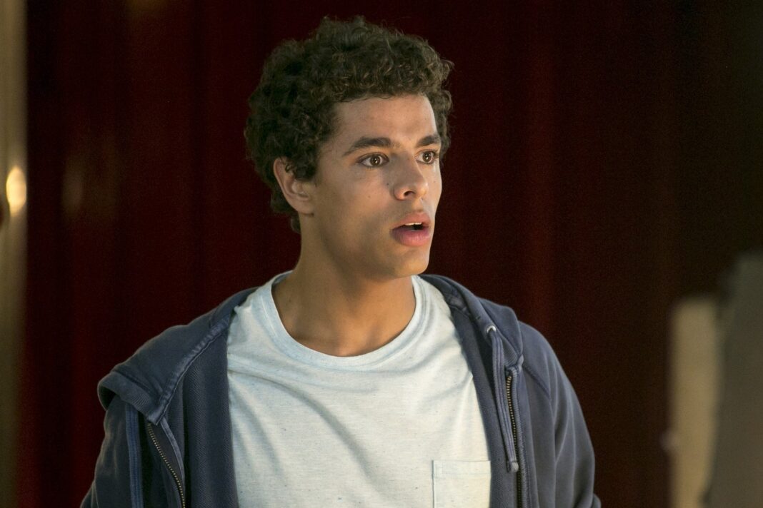 Jovem de Ouro Branco que protagonizou segunda fase da minissérie "Dois Irmãos" da TV Globo é estudante de Artes Cênicas da UFOP Jovem de Ouro Branco que protagonizou segunda fase da minissérie "Dois Irmãos" da TV Globo é estudante de Artes Cênicas da UFOP