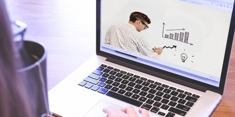 Uaitec Mariana abre inscrições para seis cursos profissionalizantes gratuitos