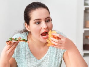 Não faça com que o ato de comer se torne algo banal Não faça com que o ato de comer se torne algo banal