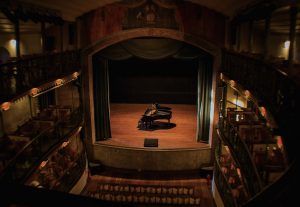 Lô Borges se apresenta esta semana na Casa da Ópera em Ouro Preto Lô Borges se apresenta esta semana na Casa da Ópera em Ouro Preto