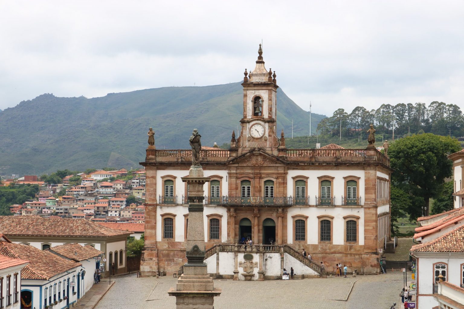 Qual a saída? Qual a saída?