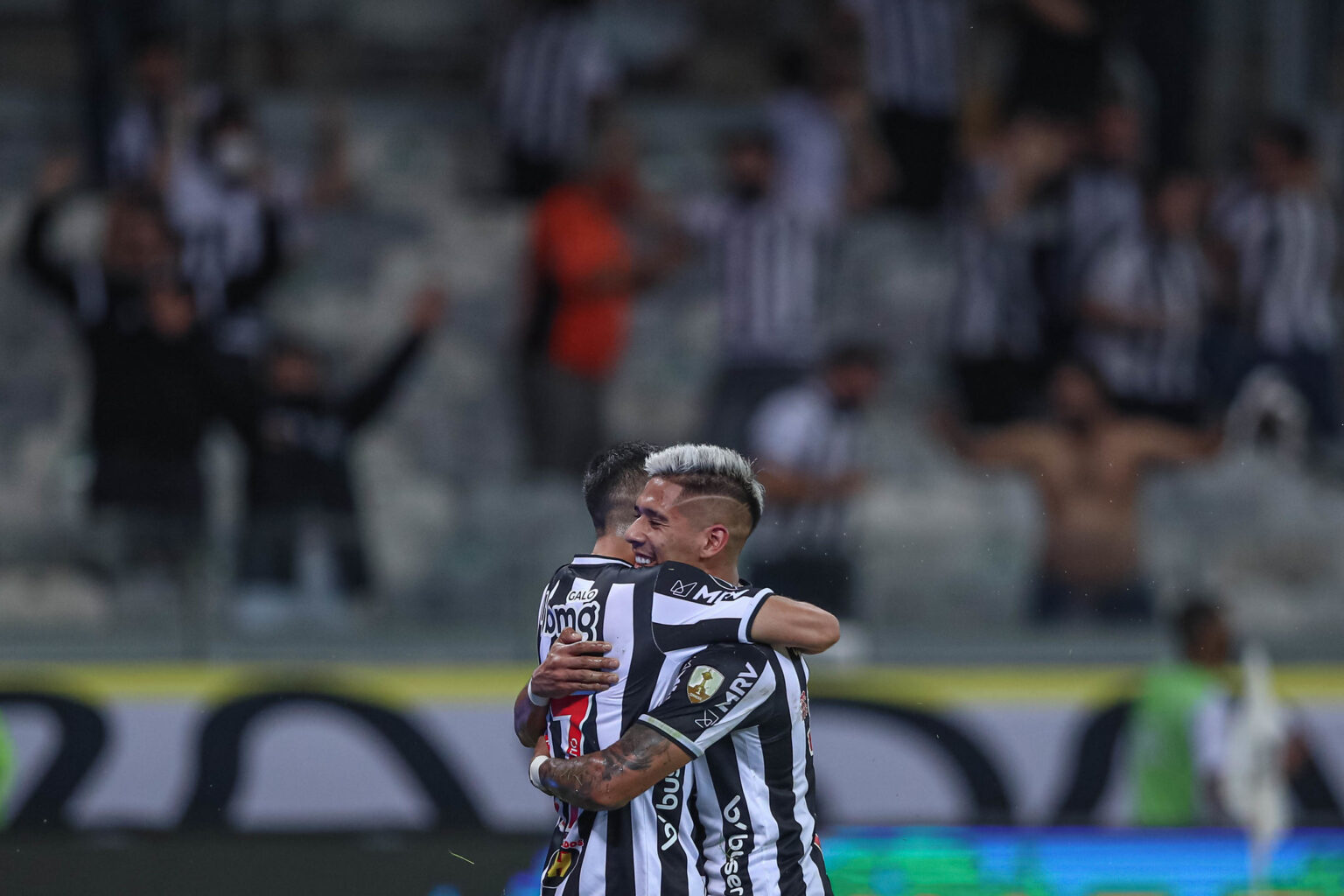 Atlético Mineiro abre os cofres e se prepara para disputar no topo após a retomada Atlético Mineiro abre os cofres e se prepara para disputar no topo após a retomada