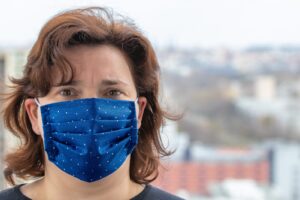 Saiba por que você deve continuar usando máscara mesmo depois da vacina