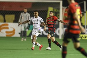 Atlético e Sport fazem duelo da melhor defesa contra o pior ataque do Brasileirão Atlético e Sport fazem duelo da melhor defesa contra o pior ataque do Brasileirão