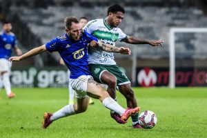 Cruzeiro visita o Guarani pensando em se afastar do Z-4 da Série B Cruzeiro visita o Guarani pensando em se afastar do Z-4 da Série B
