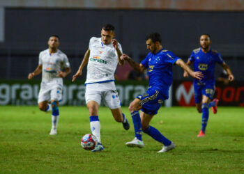 Cruzeiro busca espantar o "fantasma de 2019" para superar o CSA