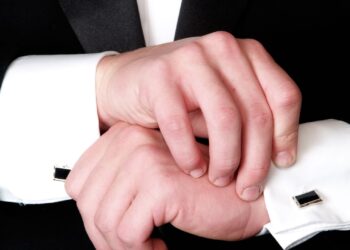 O que não te contaram sobre a etiqueta à mesa