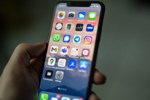 Conheça a nova versão do WhatsApp Aero Atualizado e entenda por que ela é adorada pelos jovens