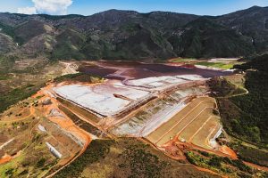 Mineração predatória e conflitos territoriais na cidade patrimônio mundial Mineração predatória e conflitos territoriais na cidade patrimônio mundial