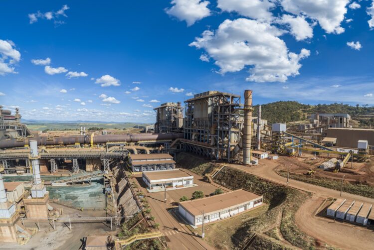 Mineradora Anglo American oferta vagas de emprego em MG e GO