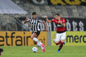 Em clima de final, Atlético enfrenta o Flamengo no Maracanã Em clima de final, Atlético enfrenta o Flamengo no Maracanã