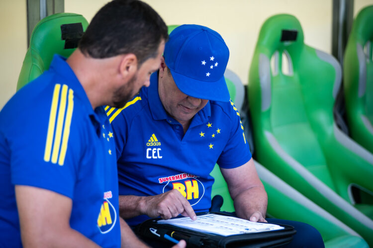 Cruzeiro planeja 2022 com Luxemburgo confirmado e gestão balançada