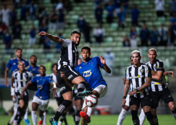 Inédito! Cruzeiro passa três jogos seguidos sem sofrer gols na Série B