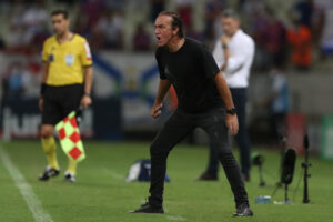 Campeão como jogador, Cuca é finalista da Copa do Brasil pela primeira vez como técnico Campeão como jogador, Cuca é finalista da Copa do Brasil pela primeira vez como técnico