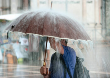 Inmet emite alerta de chuva intensa nesta segunda-feira para quase todo o estado mineiro
