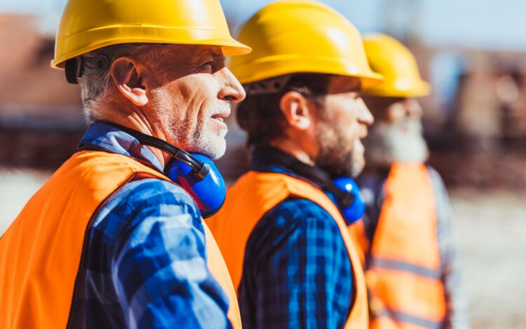 Construtora contrata profissionais para vagas em Itabirito