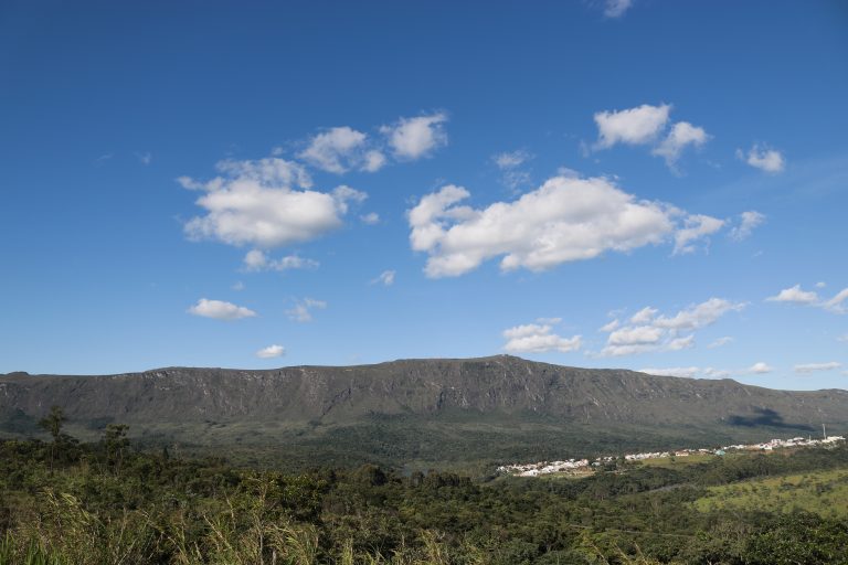 Audiência na ALMG desconsidera mineração e debate sobre preservação da Serra do Ouro Branco
