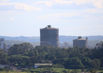 Indústria siderúrgica abre vagas de emprego em MG, PE e outros estados