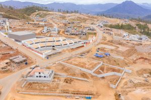 Com prazo vencido há 7 meses, entrega das casas aos atingidos de Mariana é prevista para dezembro de 2022 Impunidade, falta de reparação e danos: desastre de Mariana completa 6 anos