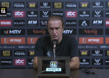 "Tá longe de tá decidido", diz Cuca após vitória do Atlético contra o Cuiabá