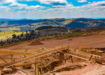 Mineradora contrata operadores em Minas Gerais