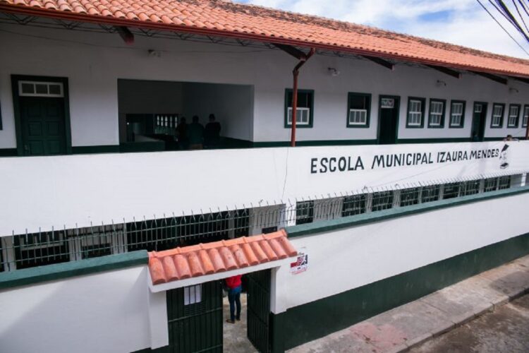 Em Ouro Preto, 92% dos servidores da educação estão completamente imunizados contra a Covid-19