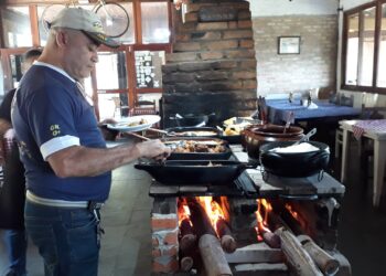 Como limpar panela Mineira?