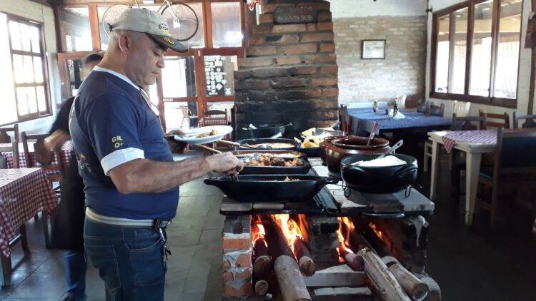 Panela mineira de ferro. Foto: Pixabay