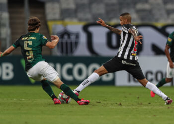 Com recorde de público, Mineirão recebe clássico entre Atlético e América neste domingo