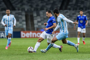 Em jogo decisivo, Cruzeiro encara o Londrina buscando permanência na Série B Em jogo decisivo, Cruzeiro encara o Londrina buscando permanência na Série B