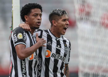 Atlético vence xará paranaense e se torna o melhor visitante do Brasileirão