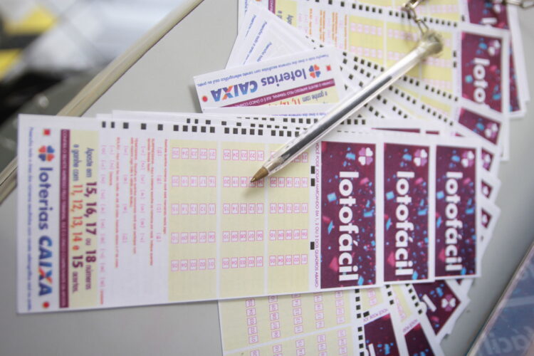 Duas apostas de BH acertam 15 números na Lotofácil e dividem prêmio de R$ 7,5 milhões com outras 17