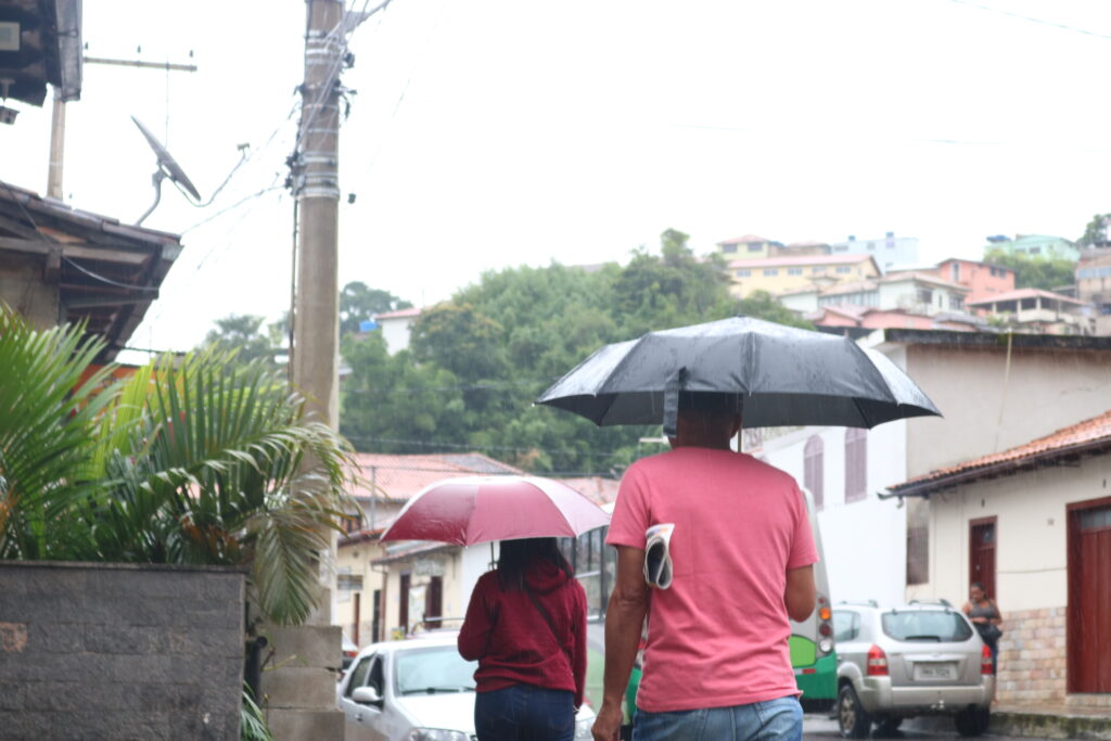 Defesa Civil de Ouro Preto alerta para chuvas semelhantes à que inundou Amarantina