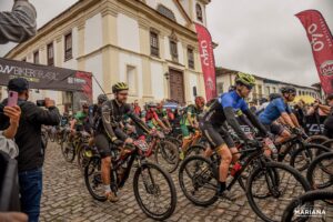 Iron Biker Brasil leva 6 mil pessoas a Mariana Iron Biker Brasil leva 6 mil pessoas à Mariana