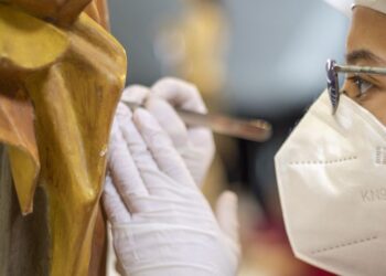 Restauração de obras de Aleijadinho é aberta ao público em Belo Horizonte