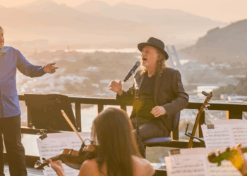 Apresentação da Orquestra Ouro Preto com Alceu Valença será transmitida gratuitamente dia 13/11, a partir das 20h30