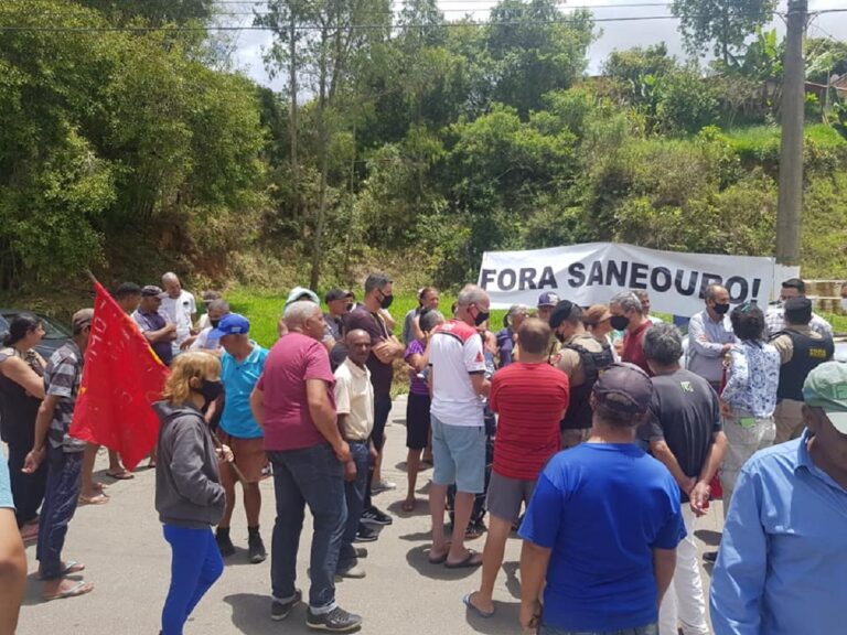 Moradores impedem hidrometração em distrito de Ouro Preto e Saneouro aciona a polícia