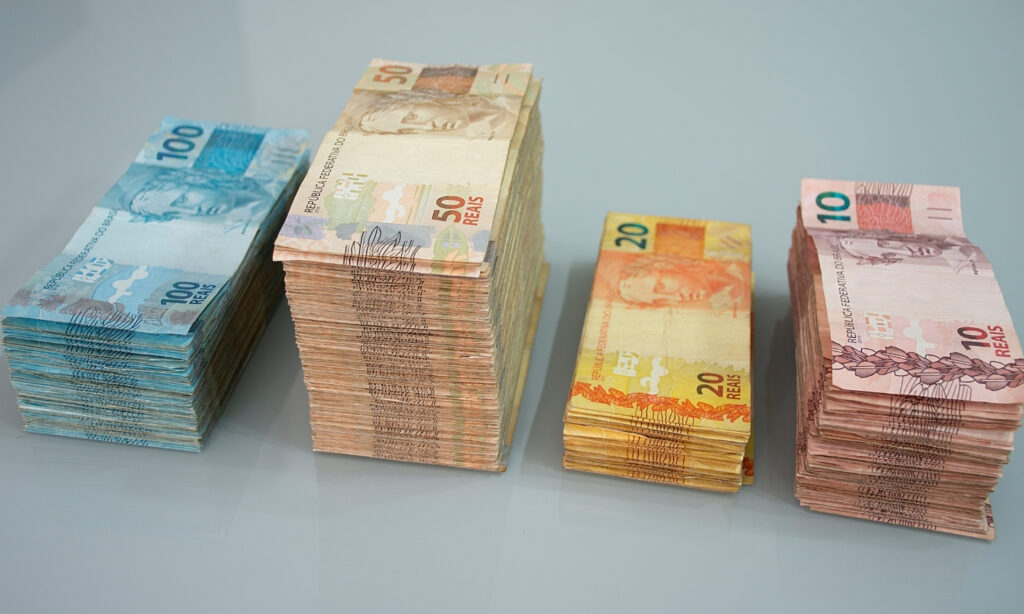 Quem quer ser um milionário? Mega-Sena sorteia R$ 65 milhões nesta quarta