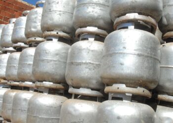 Vale-gás: saiba quem terá direito ao auxílio