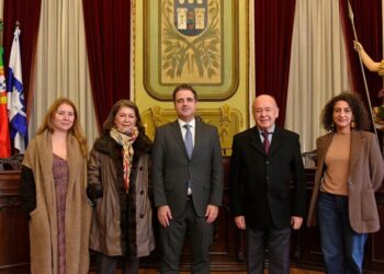 Câmara aprova indicação que pede quarentena do prefeito de Ouro Preto ao voltar de Portugal