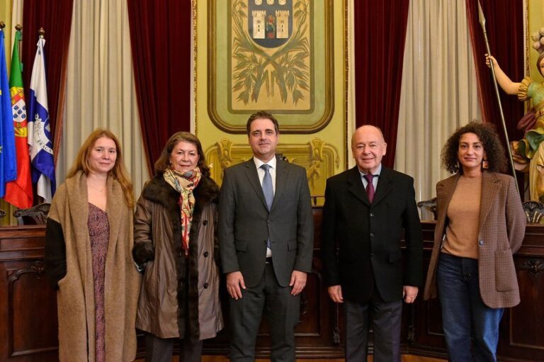 Câmara aprova indicação que pede quarentena do prefeito de Ouro Preto ao voltar de Portugal