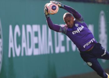 Multicampeão, Jailson, de 40 anos, é mais um reforço do Cruzeiro