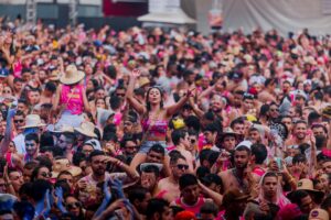 Liga dos Blocos de Ouro Preto anuncia cancelamento do carnaval e devolução dos ingressos Liga dos Blocos fala sobre cancelamento de ingresso do carnaval
