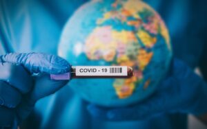 A importância do combate à desigualdade social para o controle das novas variantes da COVID-19 A importância do combate à desigualdade social para o controle das novas variantes da COVID-19