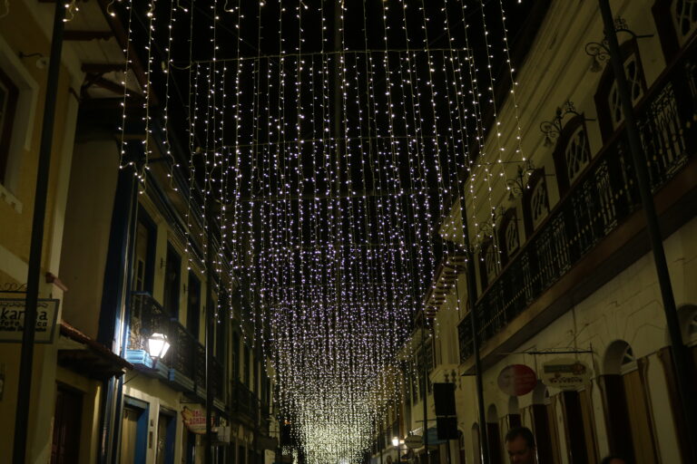 Natal de Luz de Mariana oferece diversas atrações