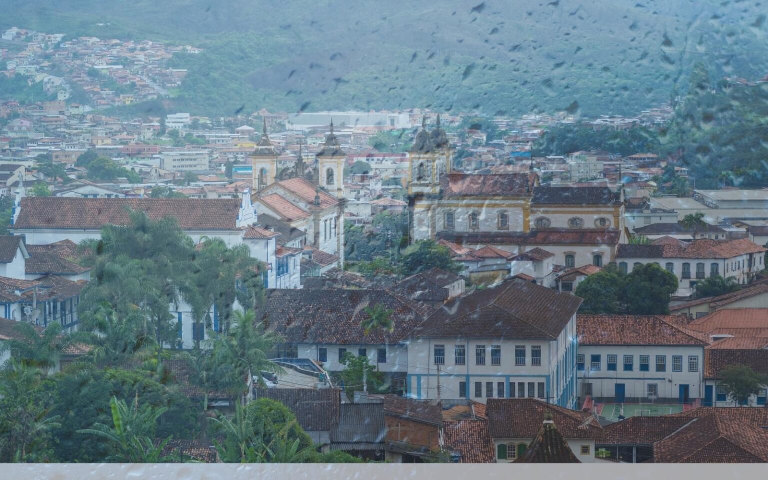Prefeitura de Mariana alerta sobre chuvas fortes no fim de ano