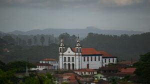 Inmet emite alerta de chuvas intensas para quase todo o estado de Minas