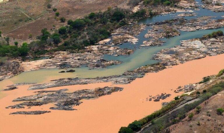 Indígenas atingidos pelo desastre de Mariana serão indenizados em R$ 392 milhões