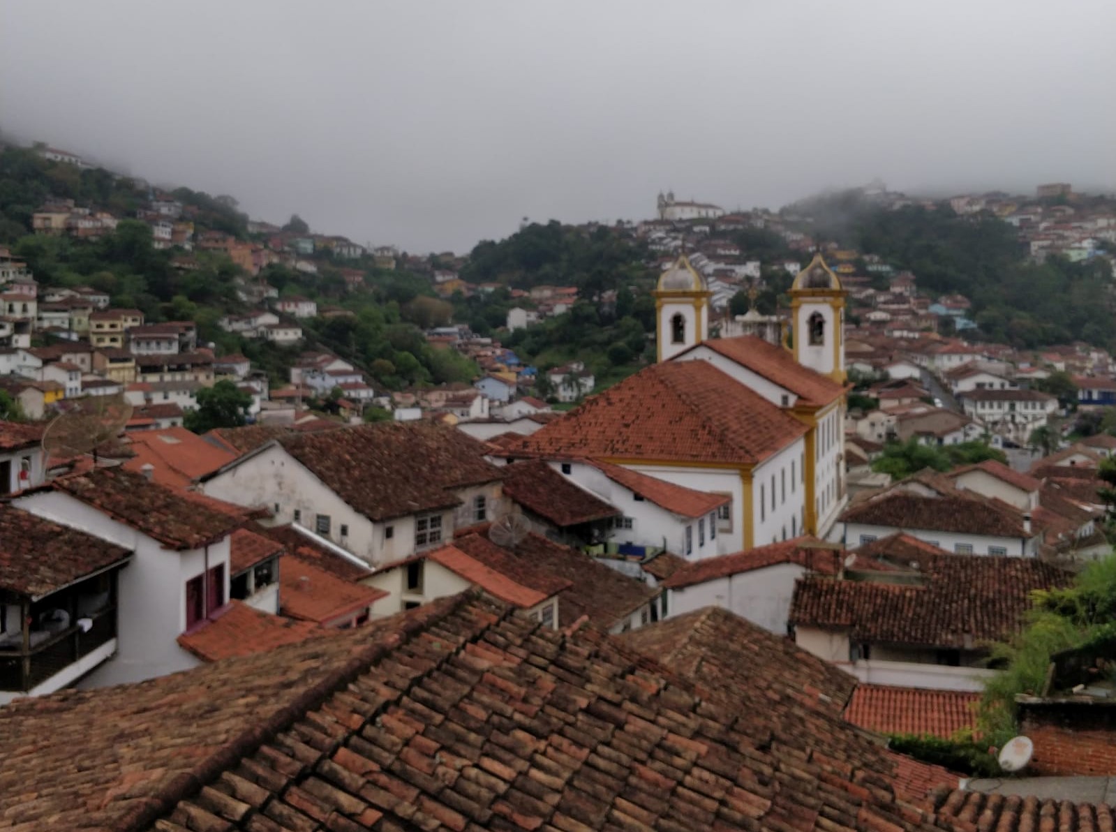 Semana de Véspera do Natal, em Mariana e Ouro Preto, será chuvosa e de muito calor