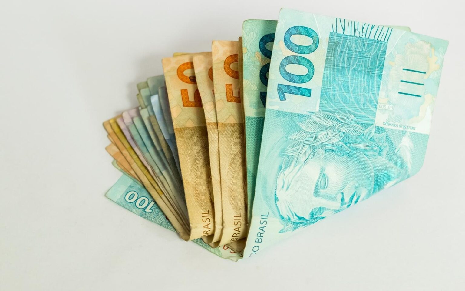 Bolão feito em MG é premiado com R$ 21 milhões na Quina sorteada nesta segunda-feira (13) Bolão feito em MG é premiado com R$ 21 milhões na Quina sorteada nesta segunda-feira (13)
